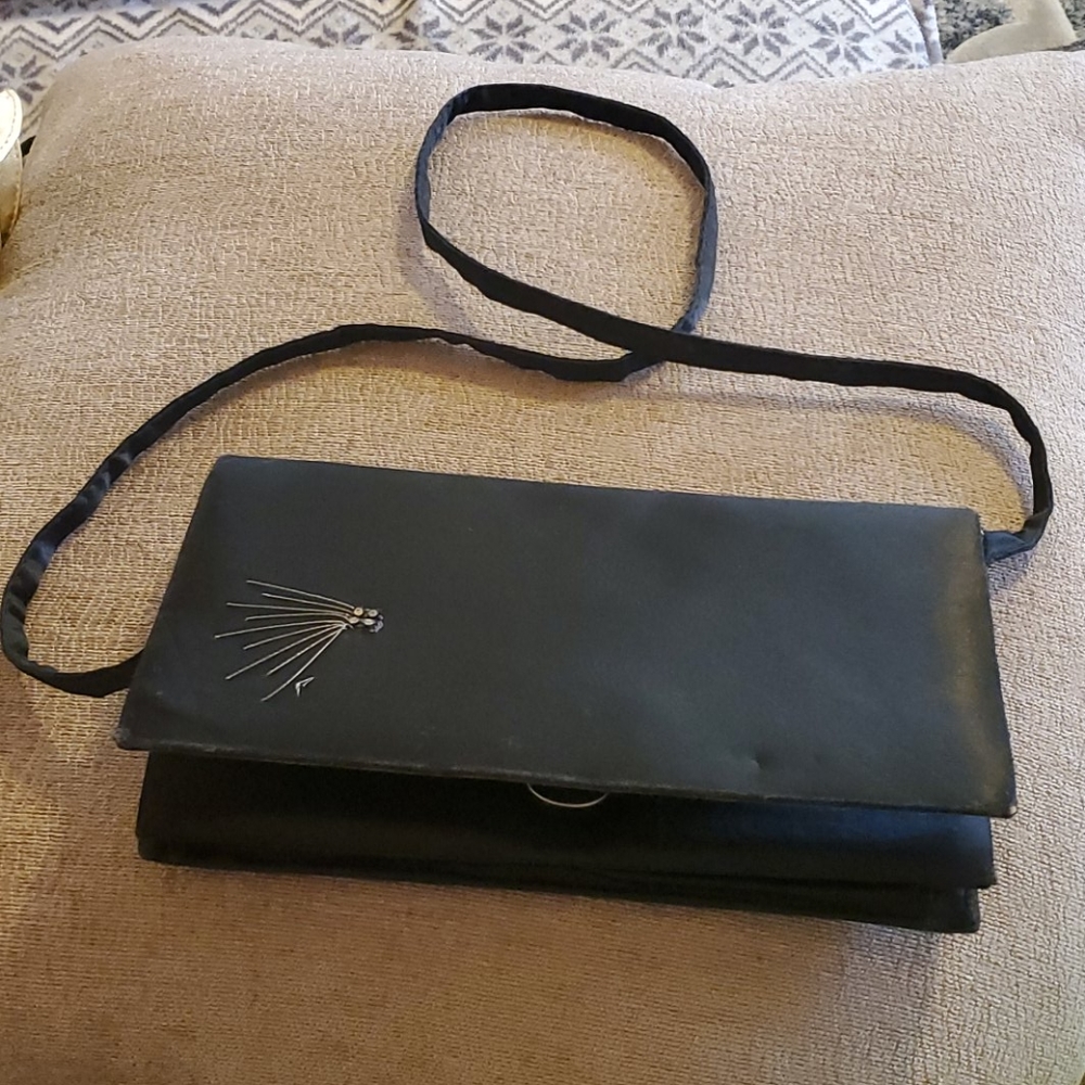 Clush elegant black purse